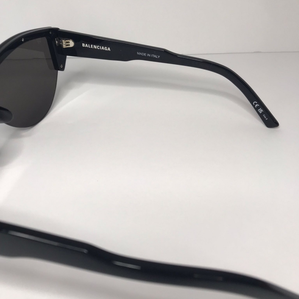 New - 💯 Original BALENCIAGA61MM Shield Sunglasses - Picture 9 of 11
